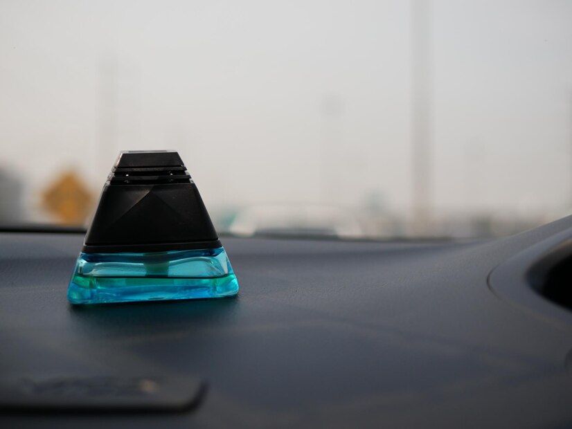 Close up blue car table 1048944 18122005