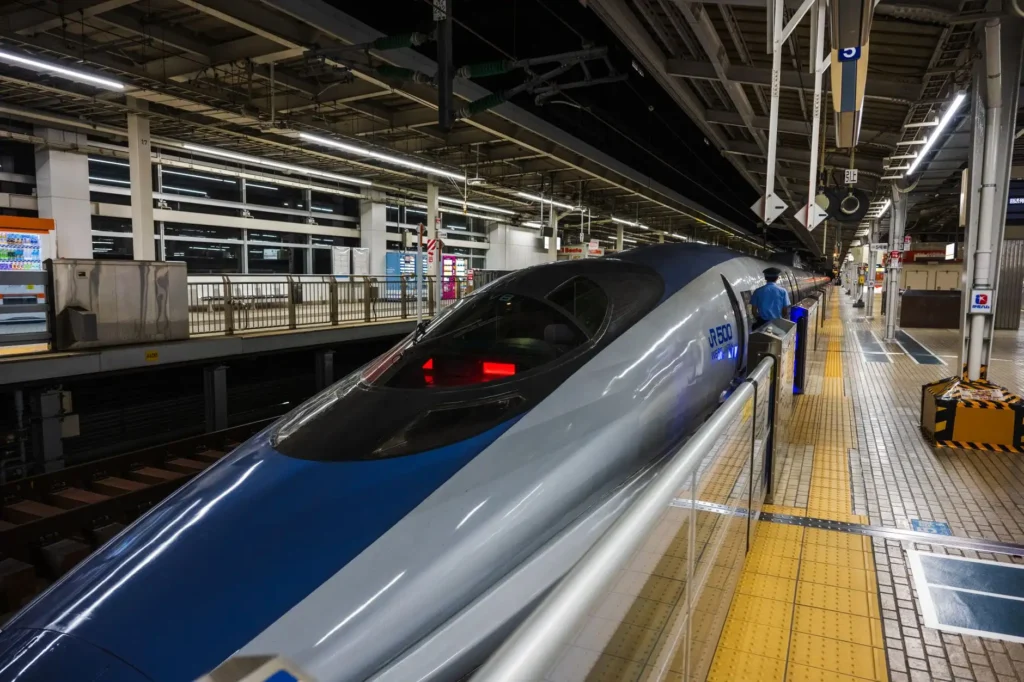 夜行新幹線8月上路試辦旅客可早於首班車抵關西