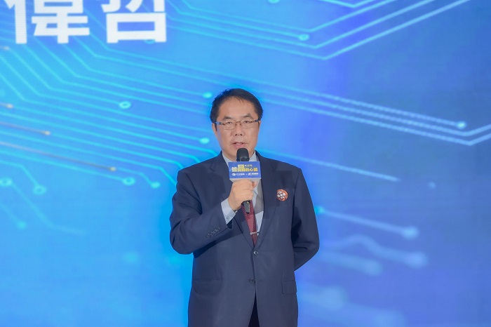 台南市長黃偉哲表示，AI的應用超乎大家的想像，從Open AI GPT 3.0開始，短短幾年的時間，開啟人類非常多的想像空間。圖片提供：三立新聞